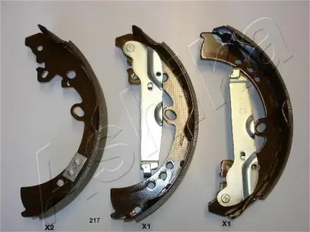 Комплект тормозных колодок ASHIKA 5502217
