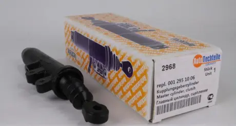 Циліндр зчеплення головний MB (W124/W201/W202) AUTOTECHTEILE 1002968