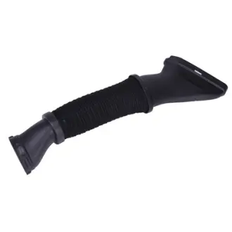 Патрубок впускний BAPMIC BF0427330013