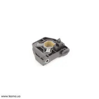 Кронштейн радіатора R N47 BMW 17118620733