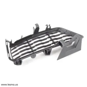 Решітка пд бамперу R F30 BMW 51118068126