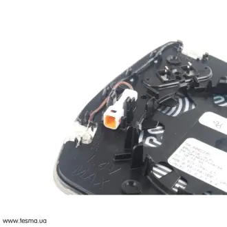 Скло BMW 51167354631