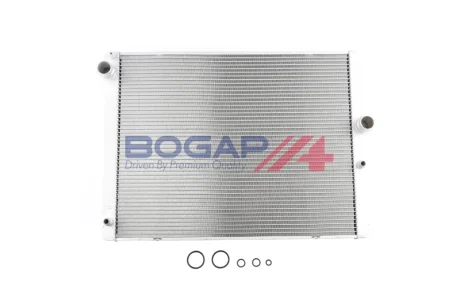Радіатор охолодження двигуна BOGAP B4210219