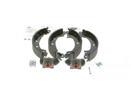 Колодки гальмівні, комплект BOSCH 0204113671