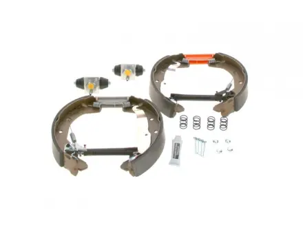 Колодки тормозные, комплект BOSCH 0204114652