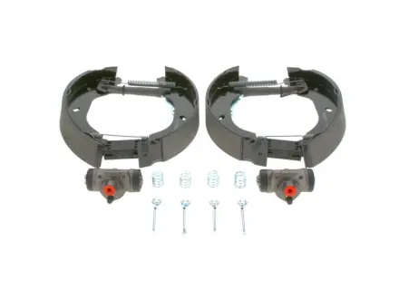 Комплект тормозных колодок BOSCH 0204211392