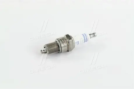 Свеча зажигания BOSCH 0242240652