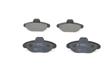 Комплект тормозных колодок, дисковый тормоз BOSCH 0986460968