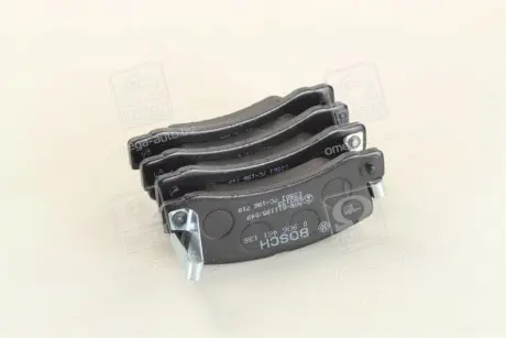 Комплект тормозных колодок, дисковый тормоз BOSCH 0986461136