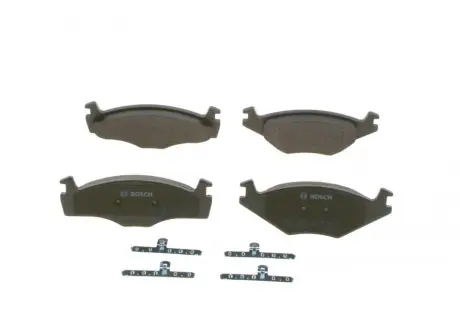 Комплект тормозных колодок, дисковый тормоз BOSCH 0986494057