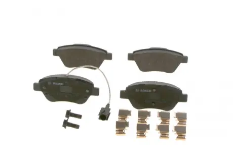 Комплект тормозных колодок, дисковый тормоз BOSCH 0986494070