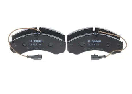 Комплект тормозных колодок, дисковый тормоз BOSCH 0986494239
