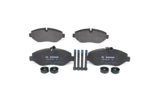 Комплект тормозных колодок, дисковый тормоз BOSCH 0986494334