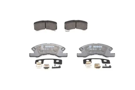 комплект тормозных колодок, дисковый тормоз BOSCH 0986494610