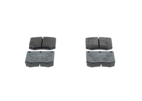 Комплект тормозных колодок, дисковый тормоз BOSCH 0986495079
