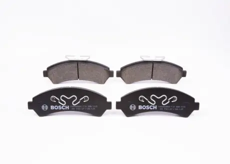 Комплект тормозных колодок, дисковый тормоз BOSCH 0986BB0731