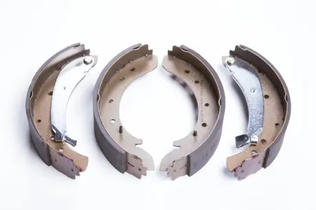 Комплект тормозных колодок BOSCH 0986BB3524