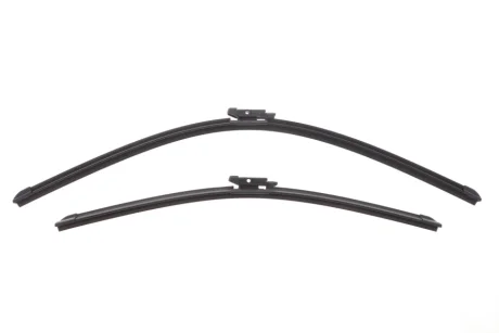 Щітки склоочисника (700/550мм) Citroen C5/Opel Zafira 05- BOSCH 3397007221