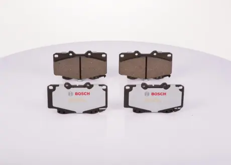 Комплект тормозных колодок, дисковый тормоз BOSCH F03B050039
