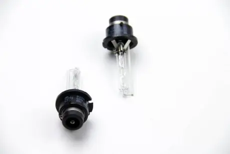 Лампа ксенонова D2S XENON 85V 35W P32D-2 6000K (2 шт) Bosma 8498D