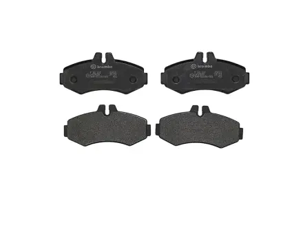 Комплект гальмівних колодок з 4 шт. дисків BREMBO P50031