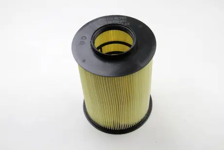 Фільтр повітряний 1.6TDCi Connect 13-/Kuga/Mazda 3/Volvo 1.4/1.6/1.8/2.0 i/TDCi 07- BSG BSG30135014