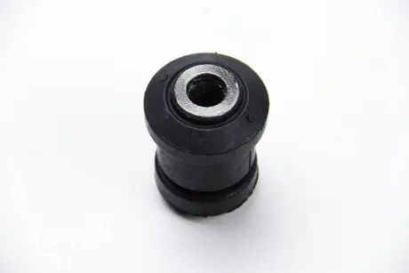 Сайлентблок рычага BSG BSG30700102