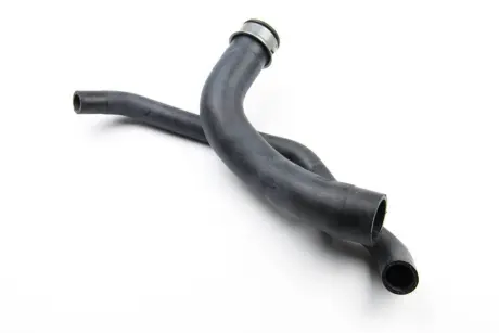 Патрубок радіатора (нижній) MB Sprinter 2.2/3.0CDI 06- (R) BSG BSG 60-720-016