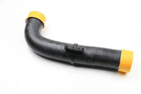 Патрубок інтеркулера (задній) (L) VW Golf V/Seat Leon 1.9TDI 03- BSG BSG 90-720-007