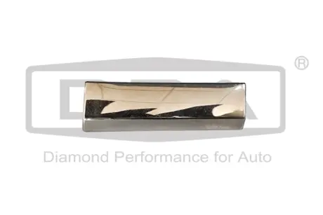 Накладка порога права передня (хром) VW Passat (14-) DPA 88531802402