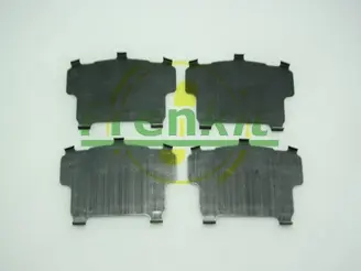 Комплект протискрипних пластин (передніх) Nissan Maxima 97-00/Murano 03-14/Teana 03-08/Infiniti FX 03-11/M37 11- FRENKIT 940110