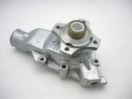 Water pump. Насос системы охлаждения GMB GWAM10A