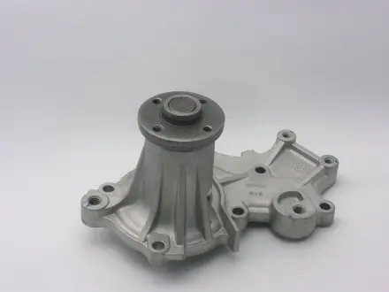 Water pump. Насос системы охлаждения GMB GWDW16A