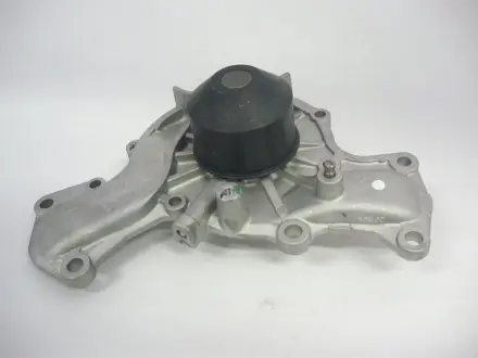 Water pump. Насос системы охлаждения GMB GWHY130A