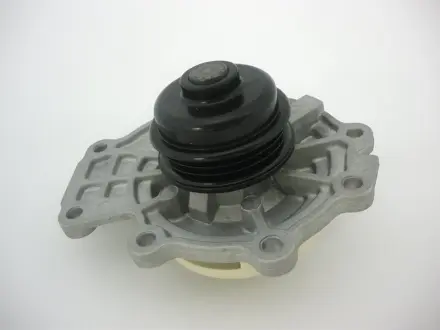 Насос водяний Mazda Mpv 3.0 02-06/ Tribute 3.0 04-08  GMB GWMZ75A
