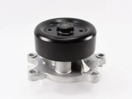 Насос водяний Nissan Juke 1.6 10-/14-/ Qashqai 2.0 14-/ X-Trail 14- GMB GWN116A