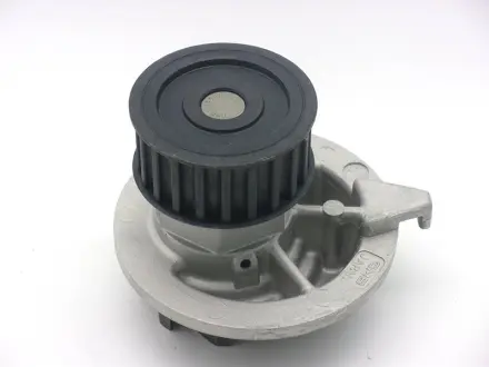 Water pump. Насос системы охлаждения GMB GWO09A