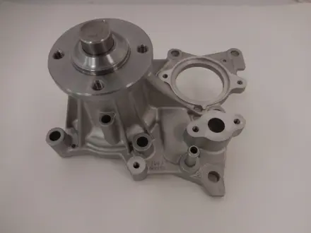 Насос водяний Toyota Fortuner 2.8 D 15-/ Hilux 2.4/2.8 D 15-/18-/20-/ Land Cruiser Prado 2.8 D-4D 18-20- (GWT161A) GMB GWT-161A