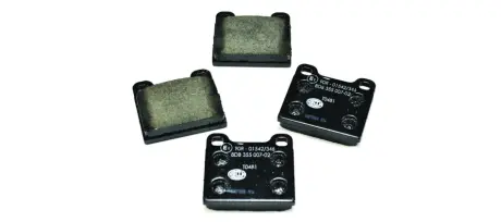 Комплект тормозных колодок, дисковый тормоз HELLA PAGID 8DB355007021