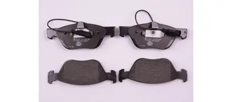 Комплект тормозных колодок, дисковый тормоз HELLA PAGID 8DB355008611