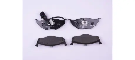 Комплект тормозных колодок, дисковый тормоз HELLA PAGID 8DB355009021