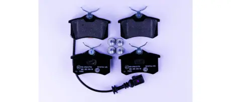 Комплект тормозных колодок, дисковый тормоз HELLA PAGID 8DB355010781