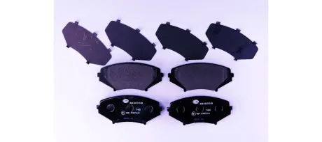 Комплект тормозных колодок, дисковый тормоз HELLA PAGID 8DB355010881