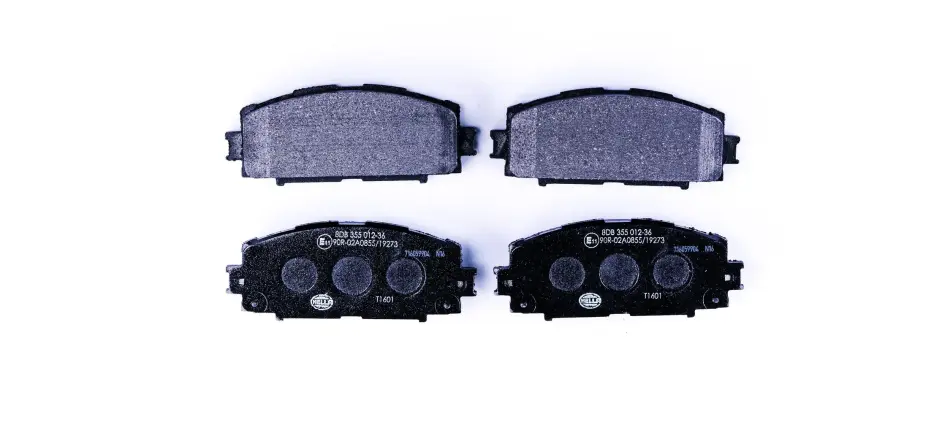 Комплект тормозных колодок, дисковый тормоз HELLA PAGID 8DB355012361 (фото 1)