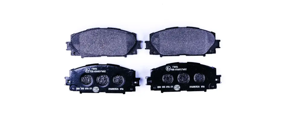 Комплект тормозных колодок, дисковый тормоз HELLA PAGID 8DB355014311 (фото 1)
