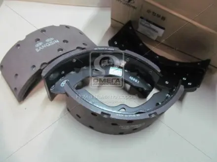 Колодки тормозные барабанные задние Hyundai Hd35/hd75 -10 (пр-во Mobis) HYUNDAI/KIA 5830545A62