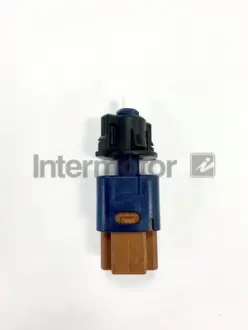 Brake light switch. Выключатель стоп сиганала INTERMOTOR 51789