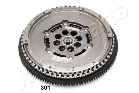 Маховик JAPANPARTS VL301