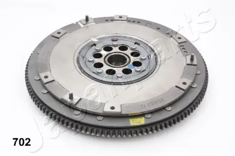 Маховик JAPANPARTS VL702
