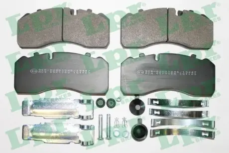Комплект тормозных колодок, дисковый тормоз LPR 05P1168K